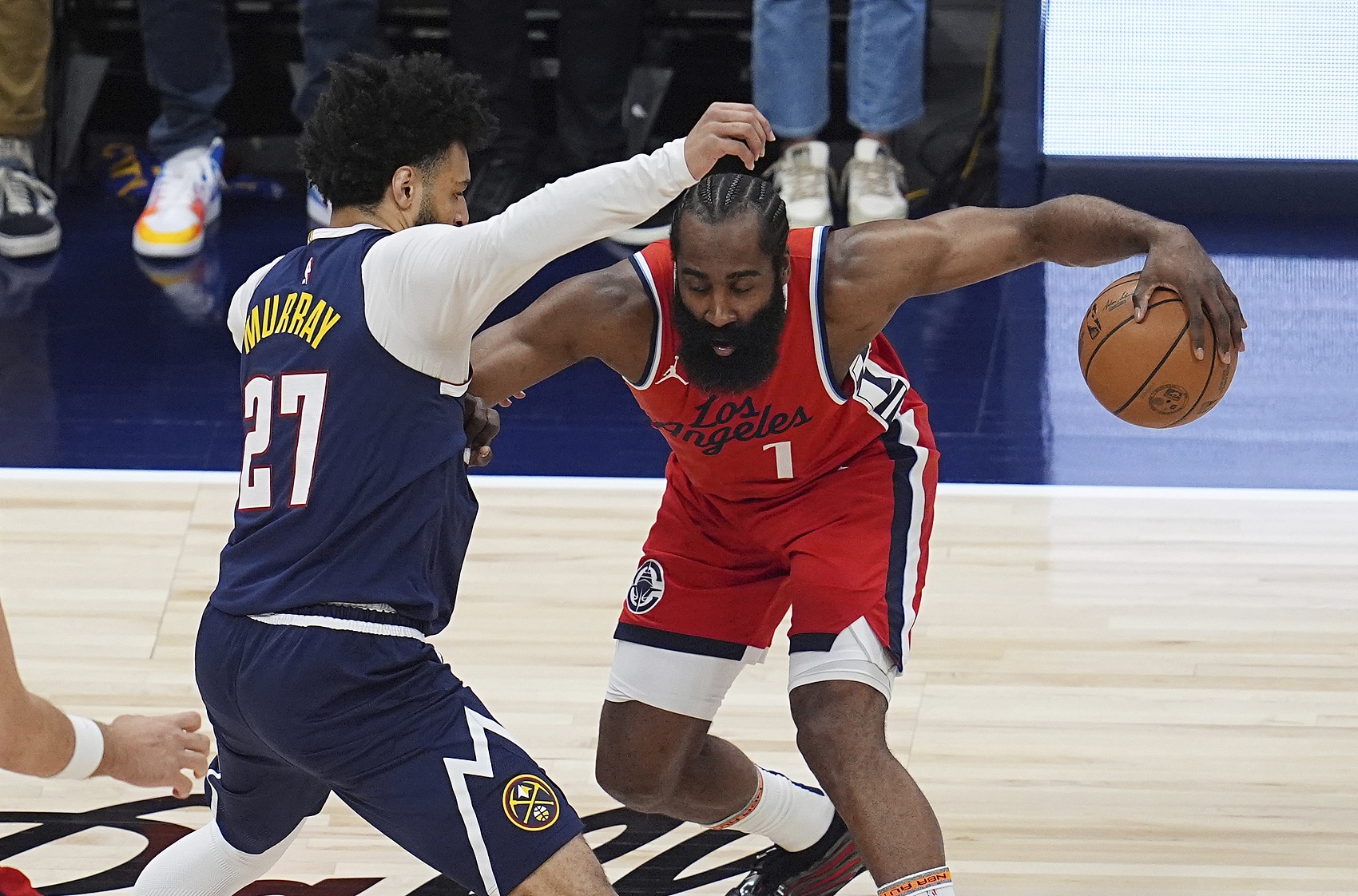 热火鏖战天津队，约基奇带队取胜的简单介绍