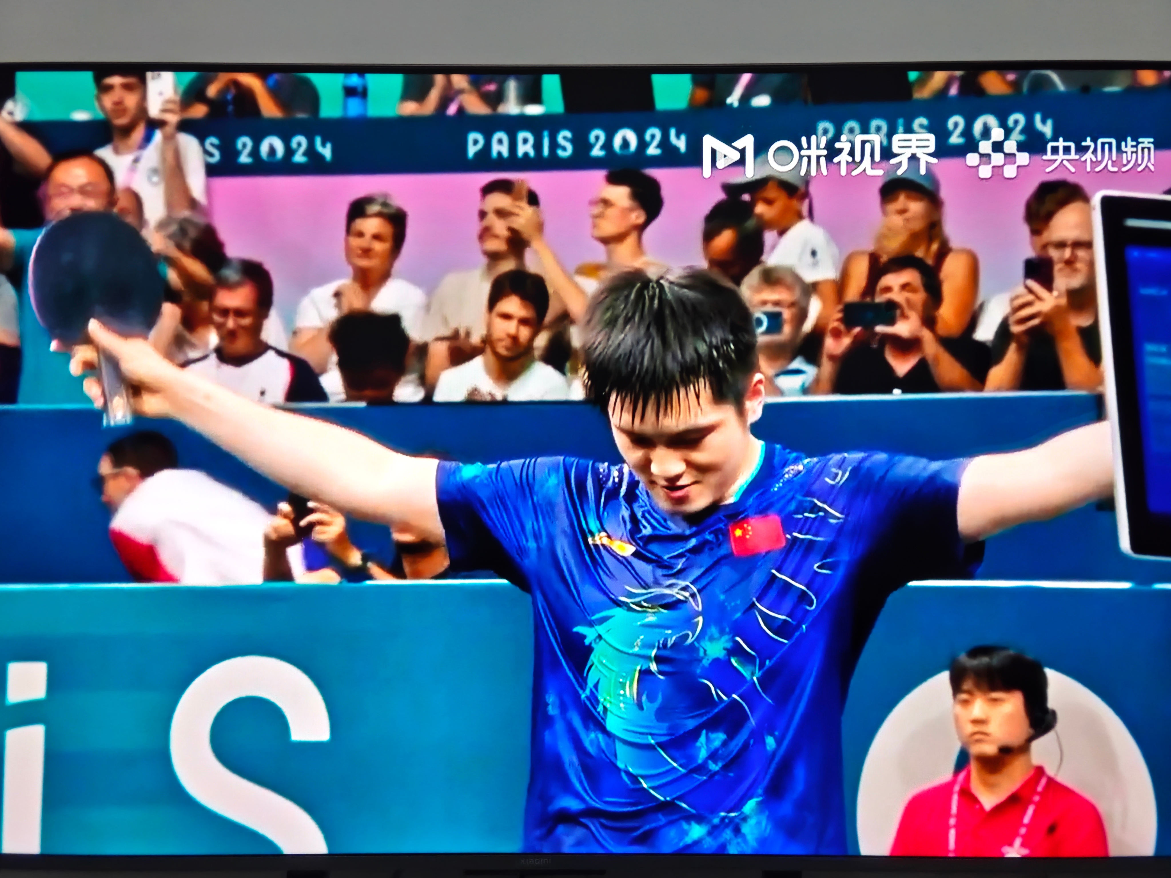 日本队鏖战葡萄牙队，樊振东点燃赛场