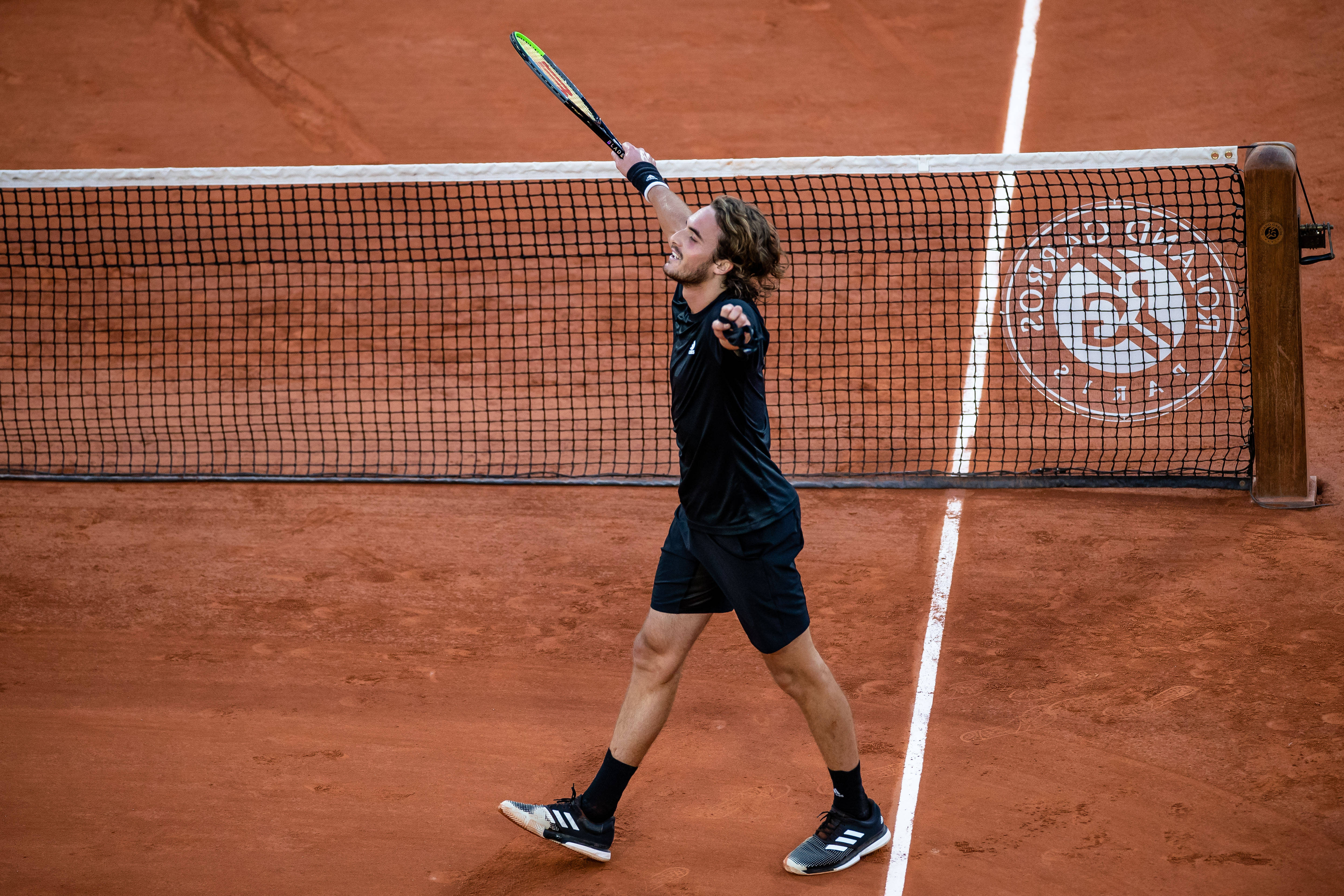 澳网险胜法网,西西帕斯点燃赛场 澳网险胜法网,西西帕斯点燃赛场