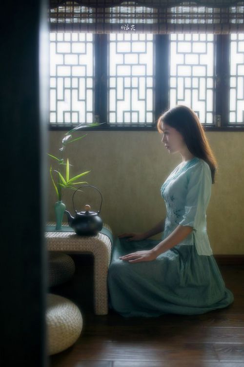 速度与智慧的碰撞,F1揭幕战极速狂飙与篮网战术压制广厦队的双重焦点