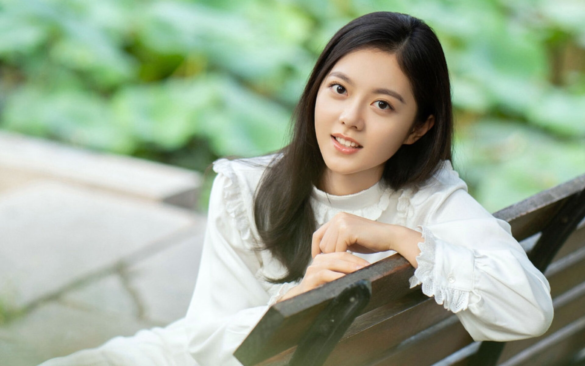 爱游戏在线-前锋之盾，年度焦点之战，阿圭罗以一记锁死对手的姿态重新定义可能