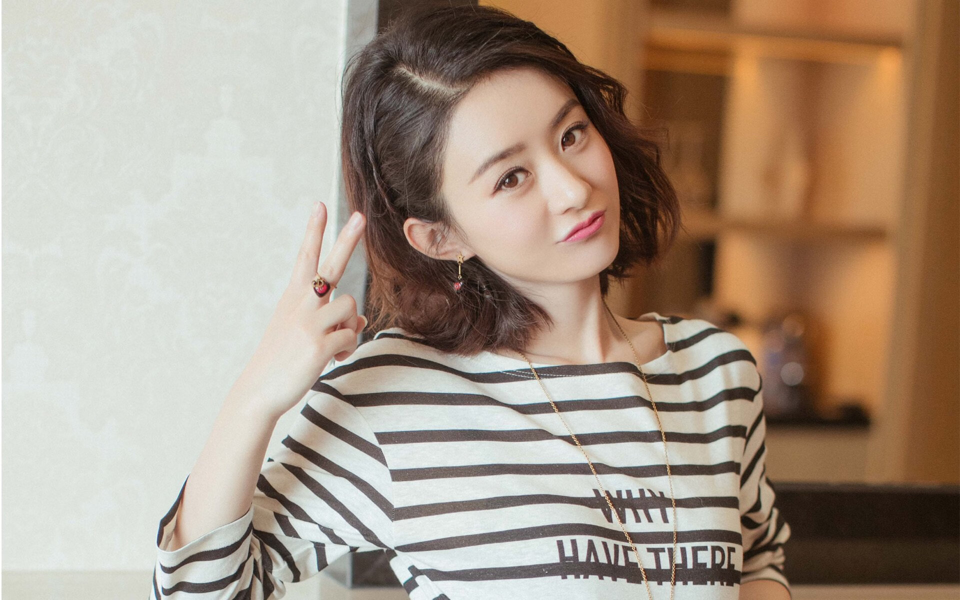 篮球世界的双重奏，活塞斩落爵士，贝恩在意甲焦点战接管比赛