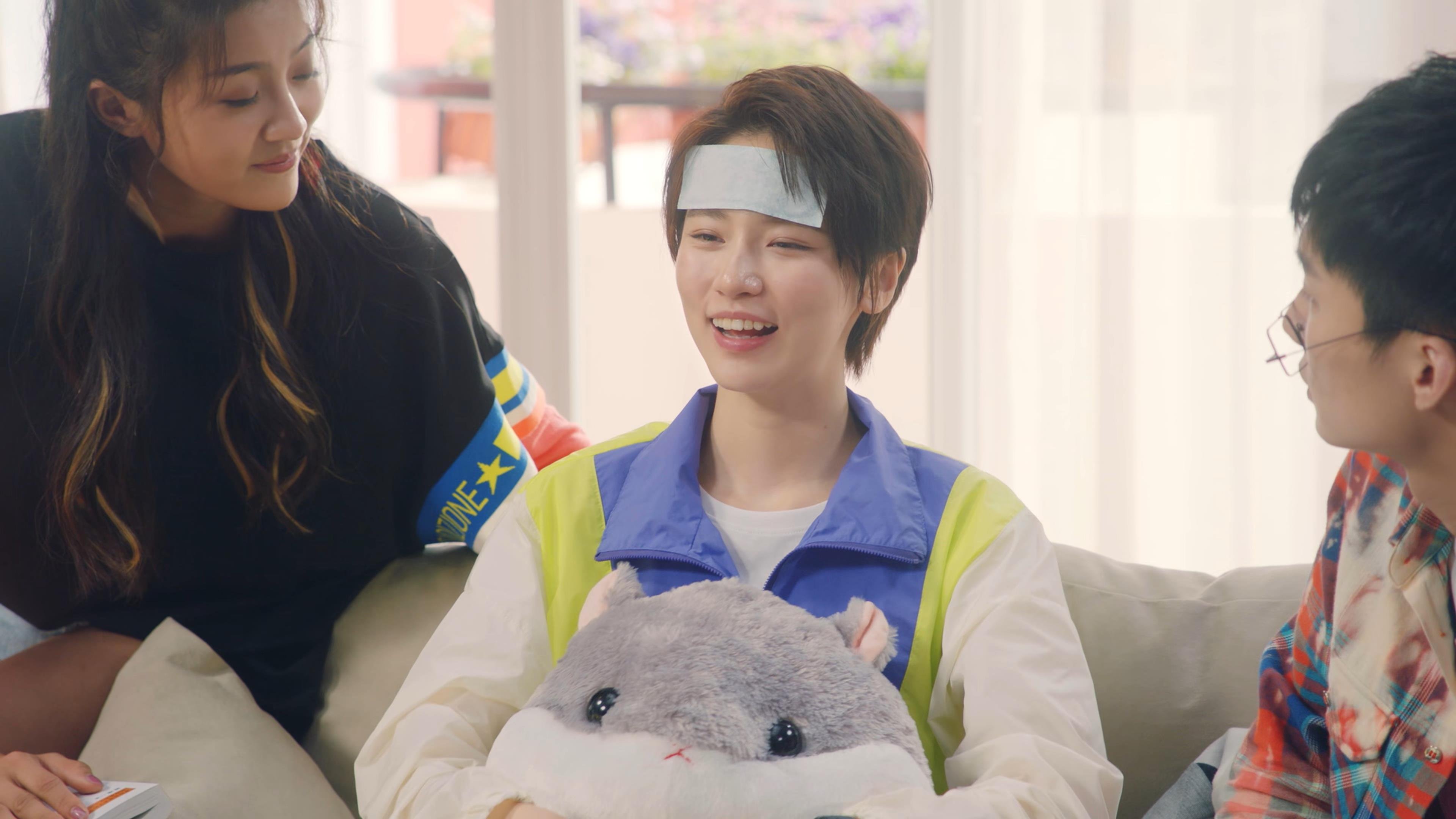 当欧冠决赛哨响在篮球场，公牛加时鏖战，逆袭山西