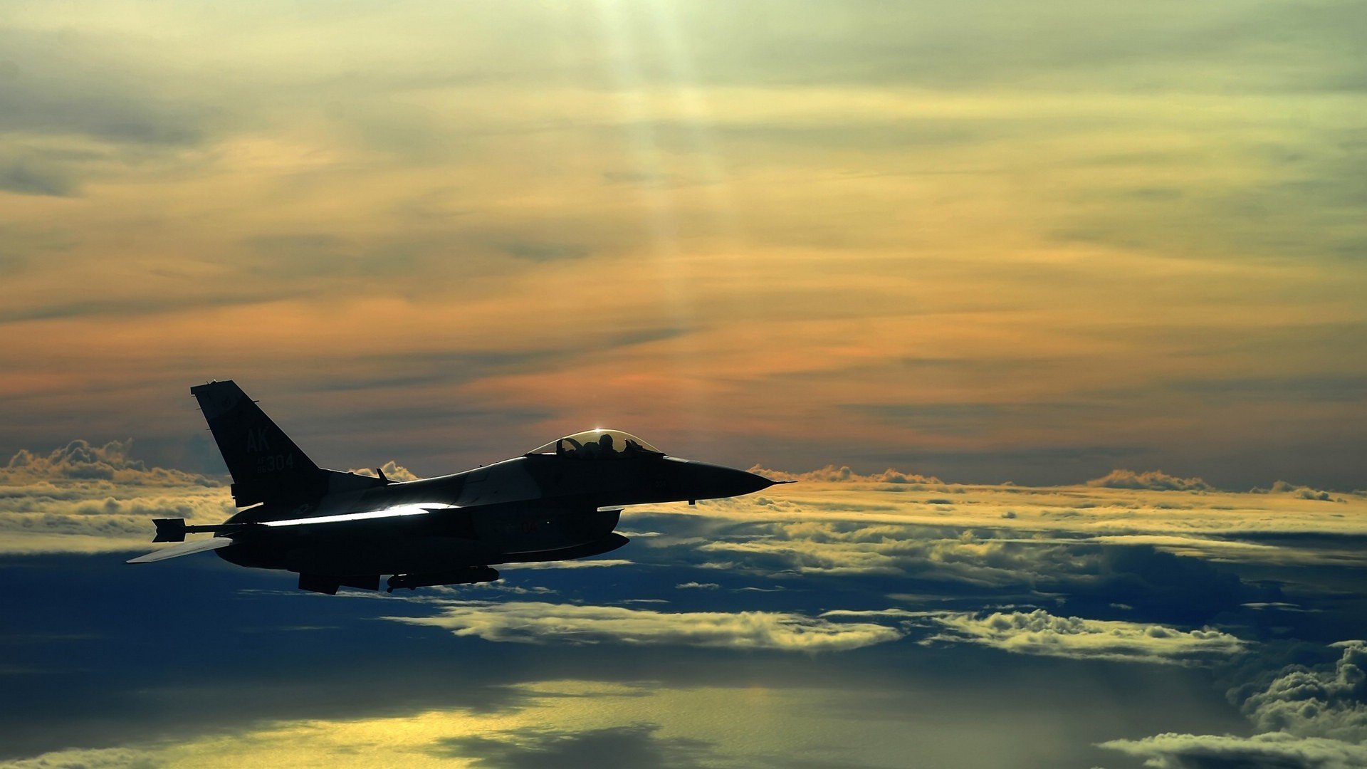 霍勒迪的时间，凯尔特人强行终结马刺，关键先生诞生